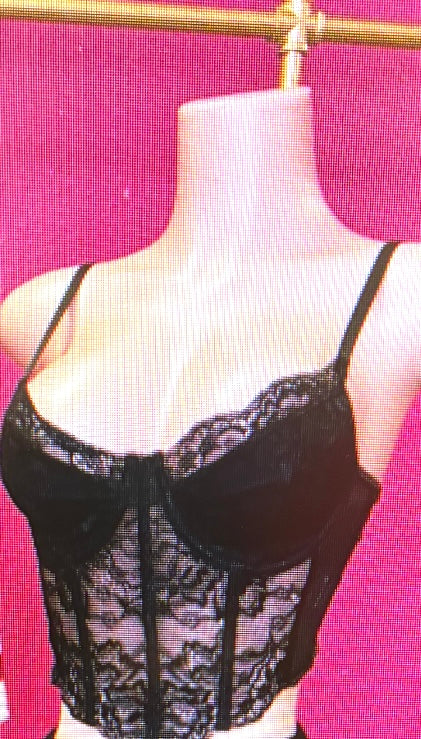 LACEY TOP