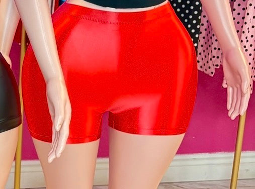 LIQUID PLUSH SHORTS